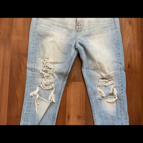 Hollister distressed jeans - Picture 2 of 7